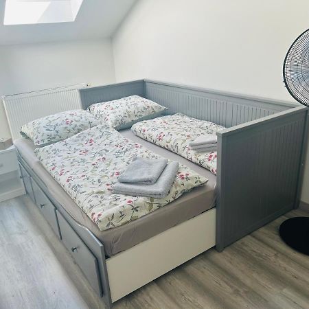 Apartman Theresa เดชชิน ภายนอก รูปภาพ