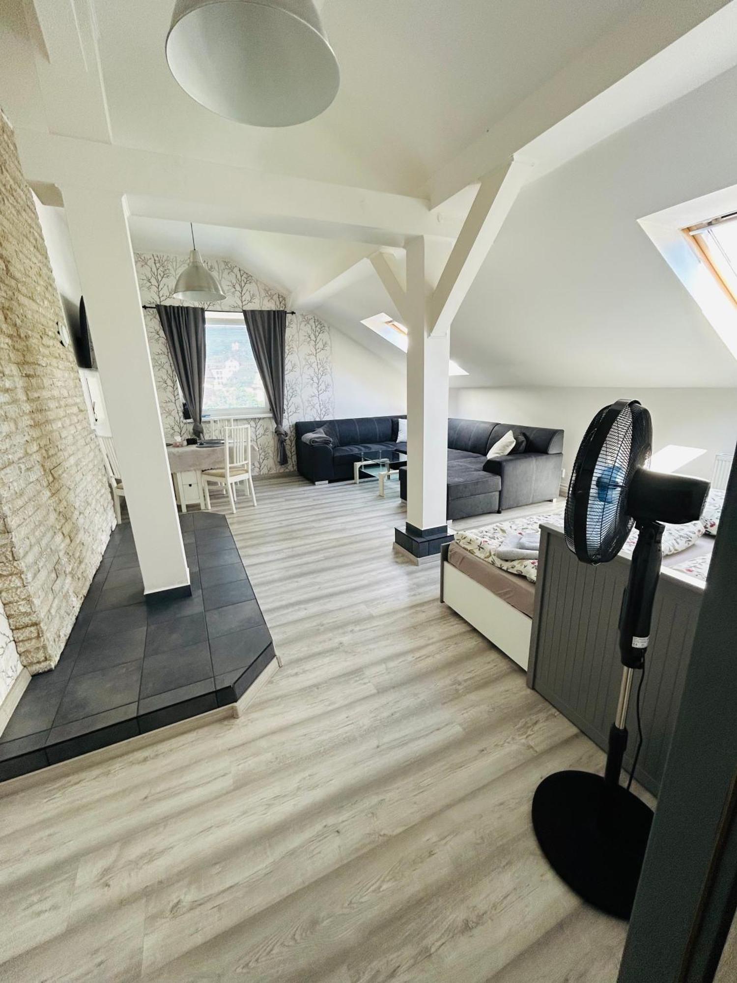 Apartman Theresa เดชชิน ภายนอก รูปภาพ